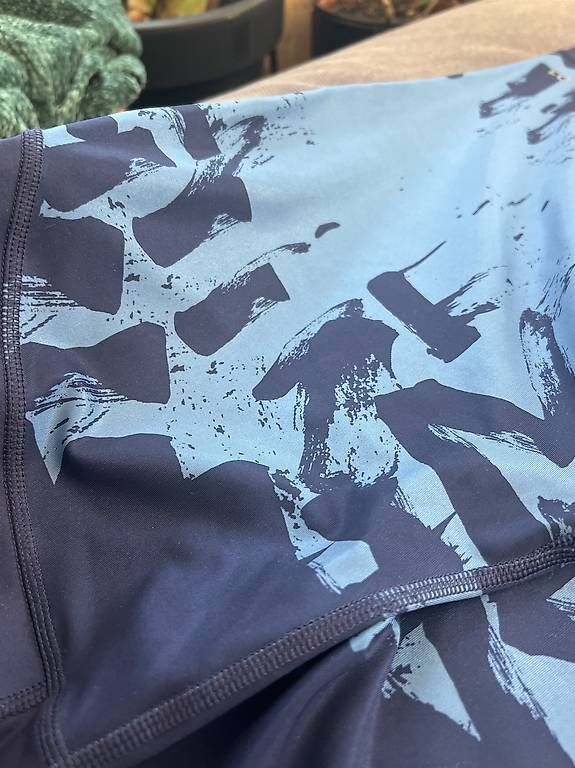 Pantaloni: Oasics Sporthose Jogginghose Yoga Gr. M – Usato da Zürich venduto da Jullaa 3