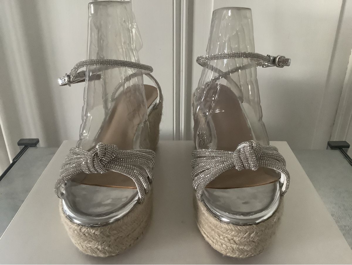 Scarpe da donna: Keilabsatz Sandalen – Nuovo (secondo la descrizione) da schaffhausen venduto da Chiquimiki