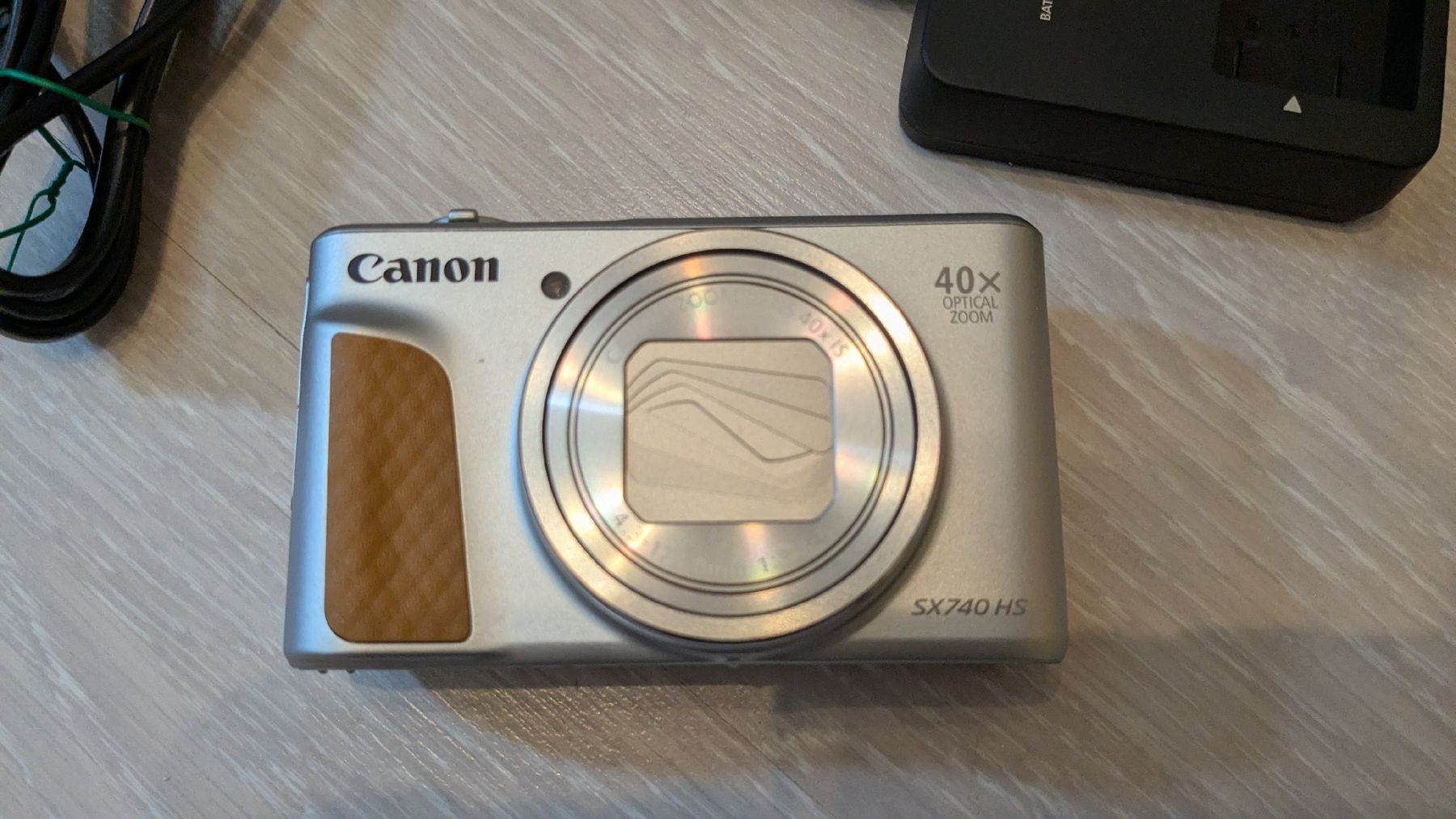 Canon Fotocamera: Canon Powershot SX740 HS Lite Edition – Nuovo (secondo la descrizione) da Speicher venduto da KingRaven90 1