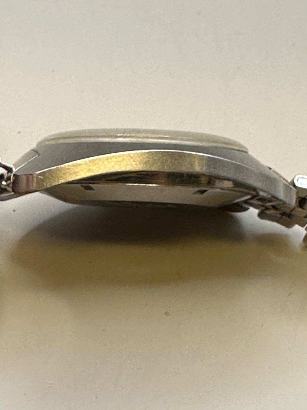 Eterna Uhren: ETERNA-MATIC 36x42 MM LÄUFT – Gebraucht aus Zürich von  4