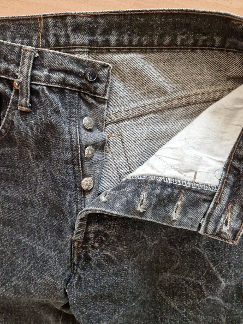 Levi's Jeans: Levis Jeans Hose Schwarz Moonwashed – Usato da Neuhausen am Rheinfall venduto da Alchimista 4