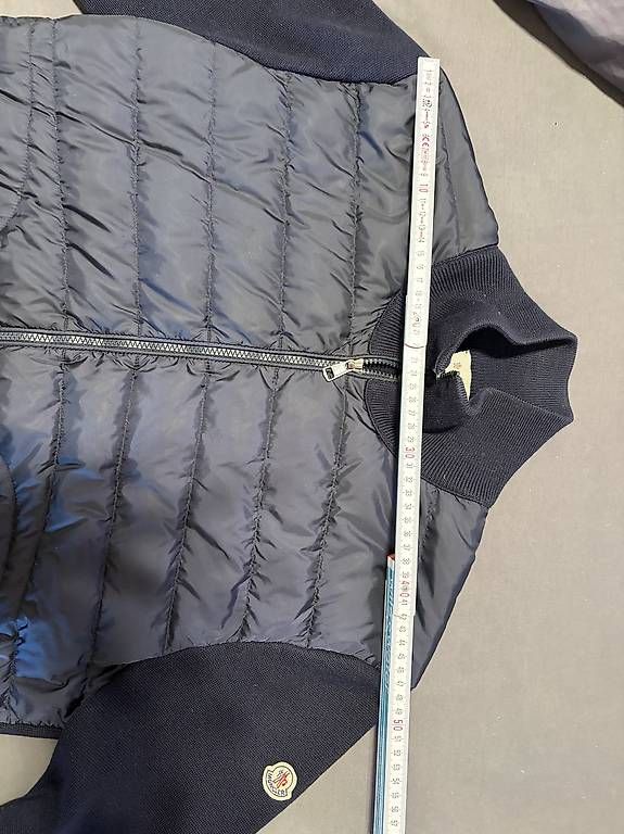 Giacche: Moncler Jacke XL – Usato da Mümliswil venduto da Tiffi1000 1