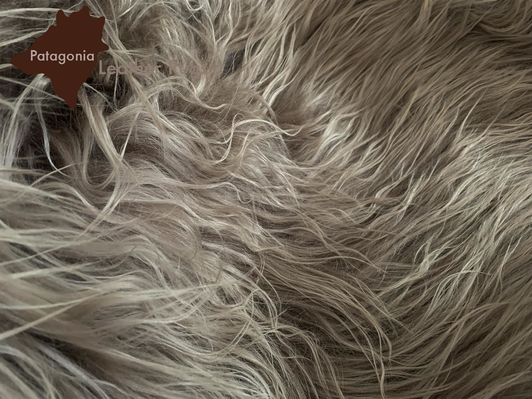 Tappeti: Island lammfell Teppich Taupe – Nuovo e nell'imballaggio originale da Arbedo venduto da patagonialeatherrugs 3