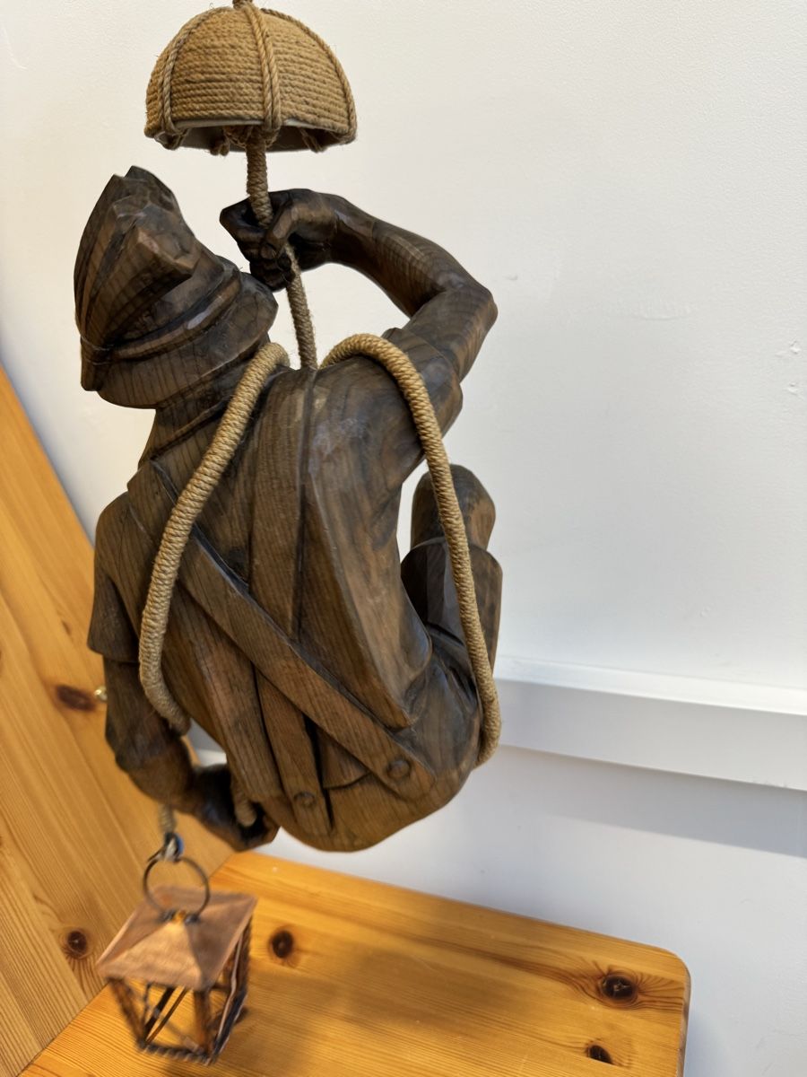 Sculture & Statue: Handgeschnitzte Bergsteiger Skulptur Pendelleuchte – Usato da Morges venduto da SevArt 3