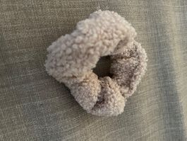 Haargummi / hair tie