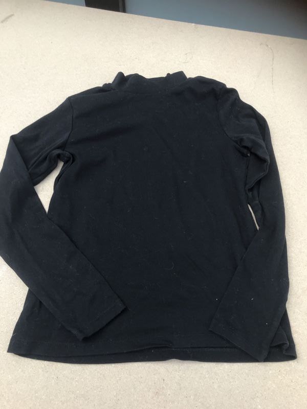 Pullover & Sweatshirts: Mädchen Pullover Sweatshirt schwarz NEU 134/140 – Neu (gemäss Beschreibung) aus Bergdietikon von antovale