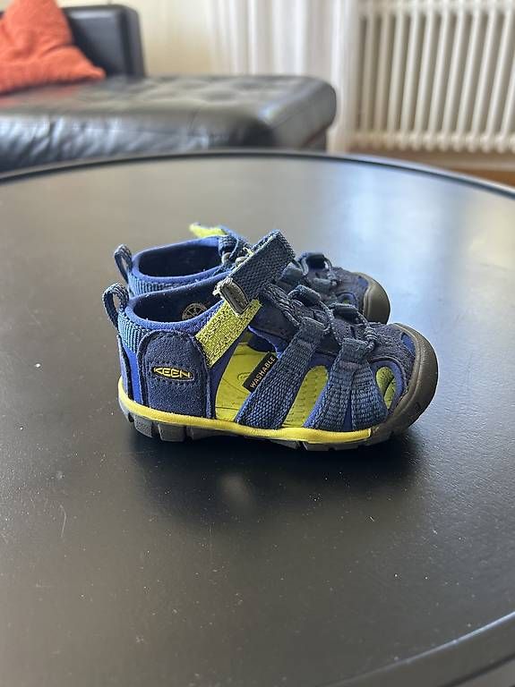 Scarpe per ragazzi: Keen Kindersandalen – Usato da Oberdiessbach venduto da cel_2xbb