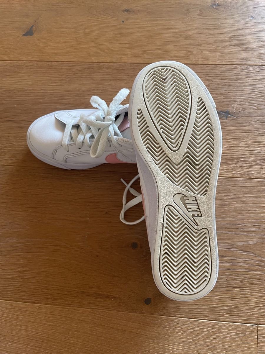 Nike Scarpe per ragazze: Sneaker Nike – Usato da Aarwangen venduto da erd_ngx8 2