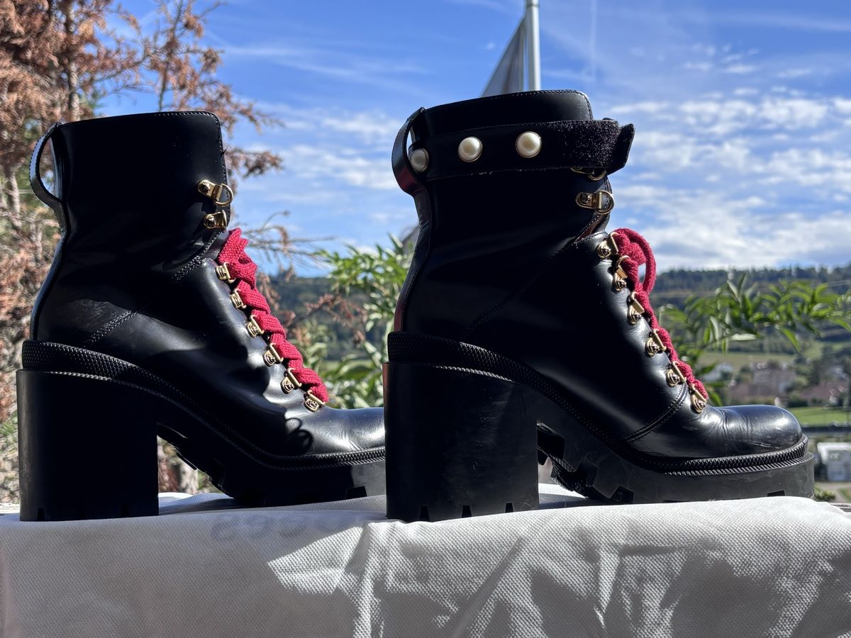 Gucci Scarpe da donna: Gucci Stiefeletten  – Nuovo (secondo la descrizione) da Walterswil SO venduto da Sunshineyupi