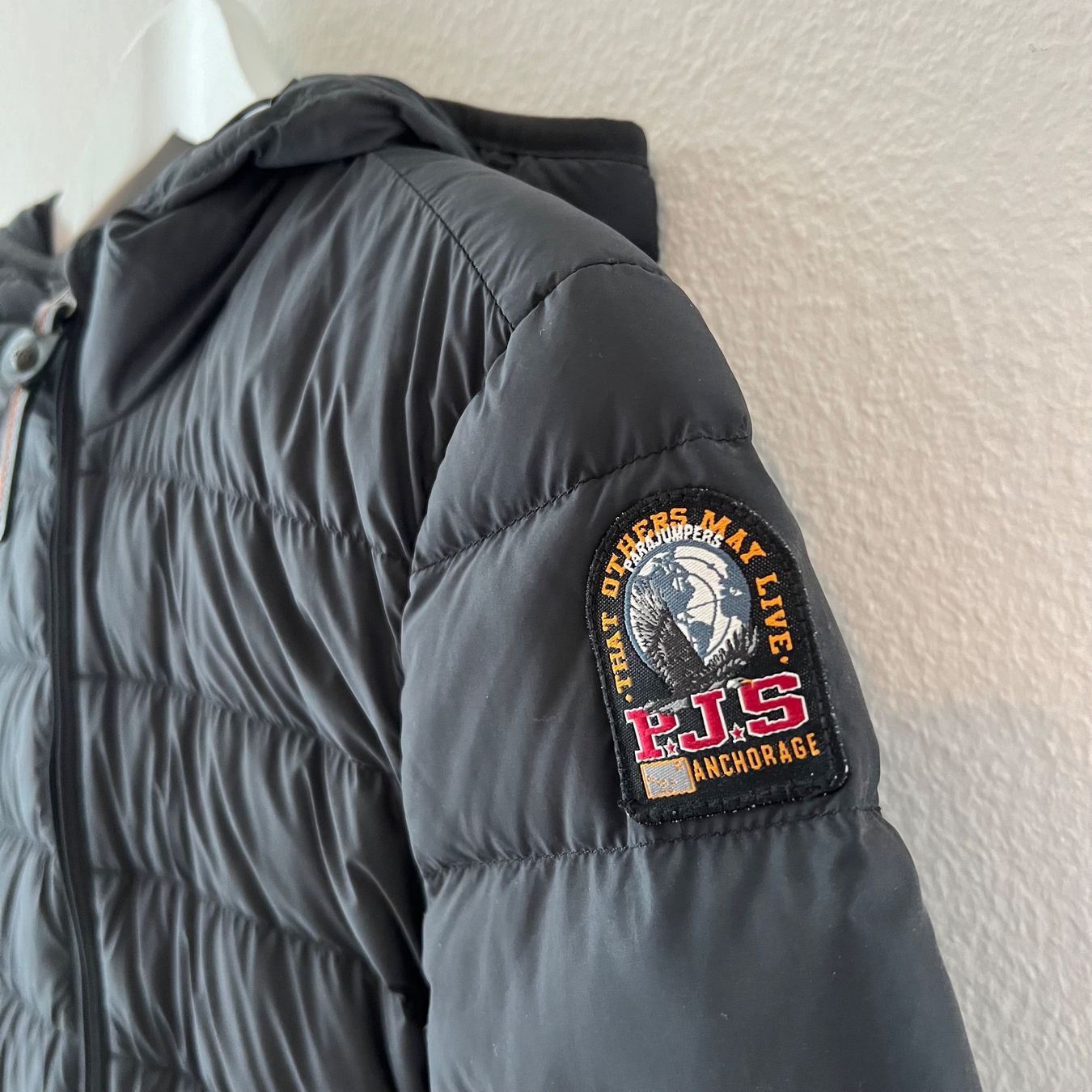 Parajumpers Cappotti: Leichter Parajumpers Daunenmantel – Usato da Arlesheim venduto da Charlotte.grm 2