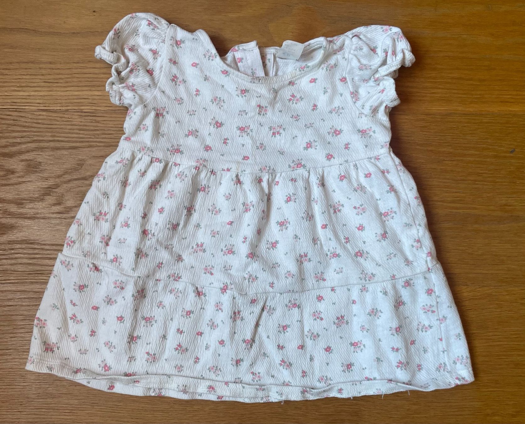 H&M Vestiti & Gonne: Sommerkleid Mädchen Grösse 80 H&M – Usato da Teufenthal AG venduto da sleeepless1987