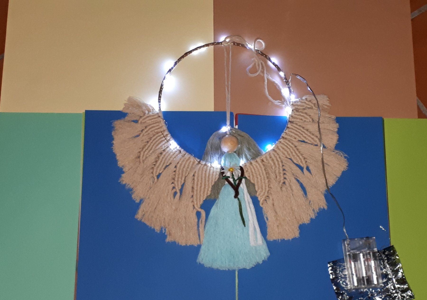 Tutte le decorazioni: Makramee-Wandbehang Engel mit Lichterkette – Nuovo (secondo la descrizione) da Plagne venduto da Reticulum01 7