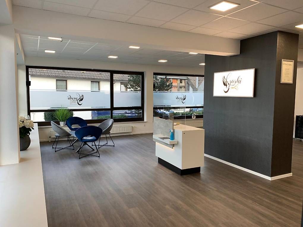 Altro per Ufficio & Commercio: Coiffeur/ Friseur Konplette Einrichtung – Usato da Derendingen venduto da gen_t828