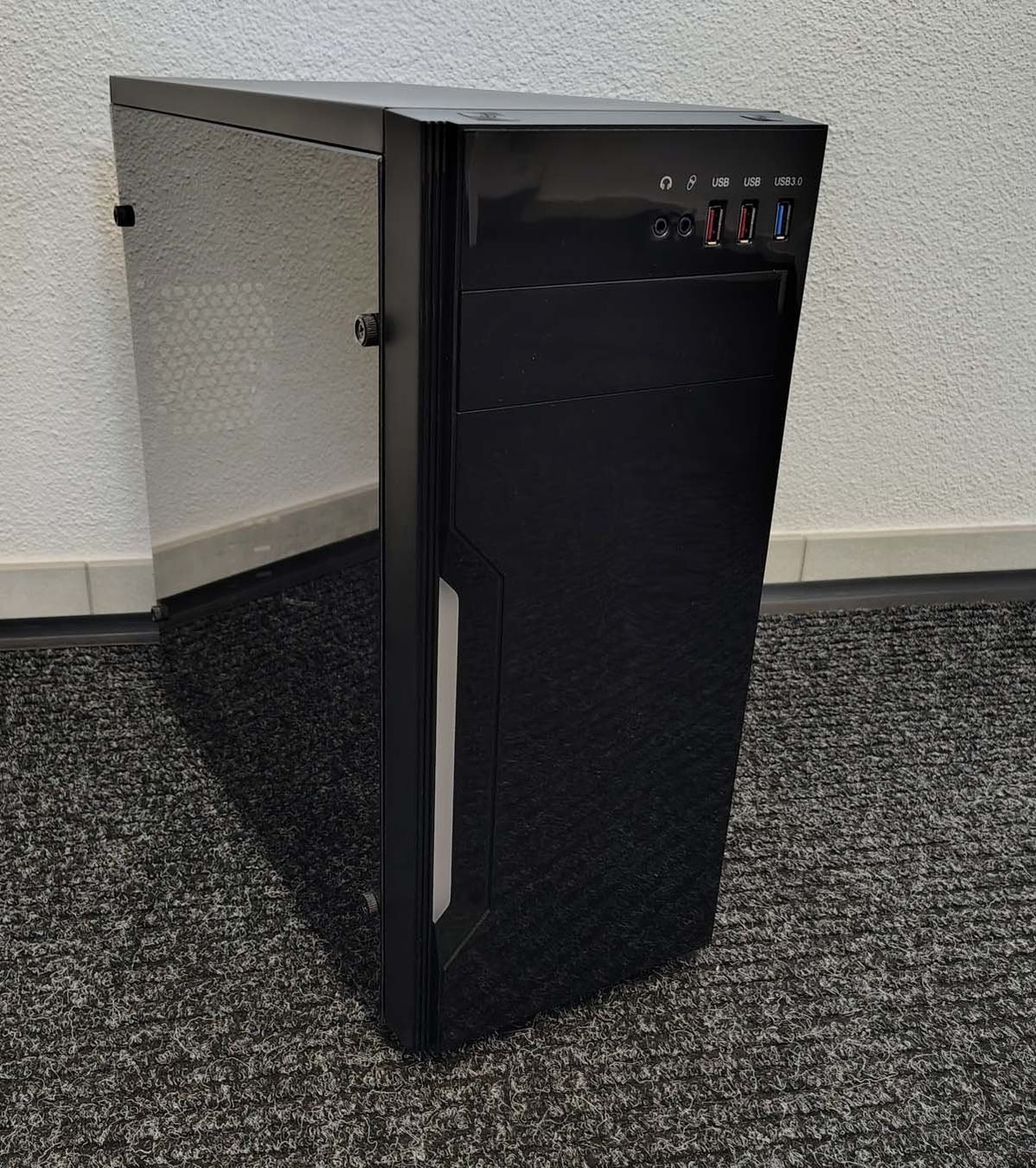 PC: Computer mit i7-Prozessor und 32GB RAM ab CHF 1.-- – Usato da Neuendorf venduto da Buggle