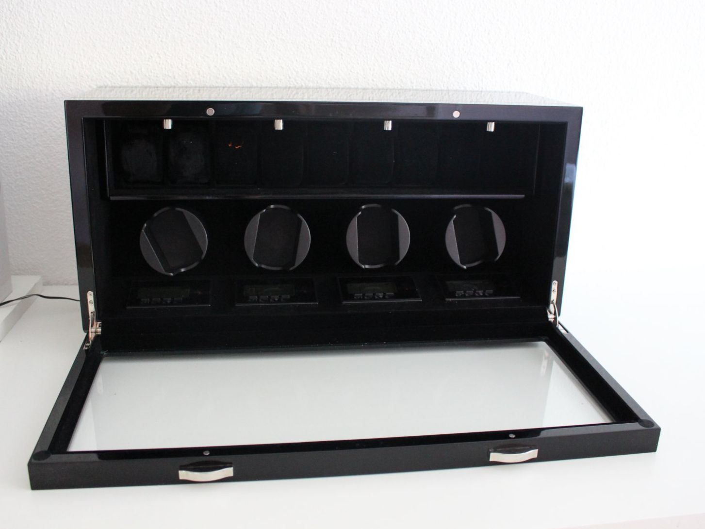 Cofanetto carica e porta orologi: Uhrenbeweger Kadloo "Smartolie Series" Carbon – Usato da Bruettisellen venduto da Collector_Store 1