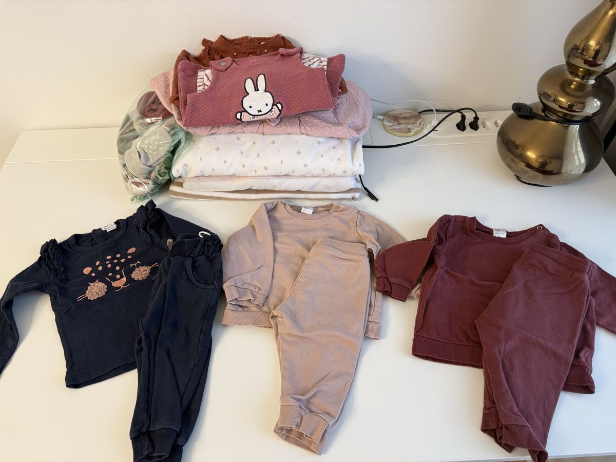 Lotti & Set di vestiti: Babykleiderpaket Winter Grösse 80 – Usato da St. Gallen venduto da Fuchsi25 5