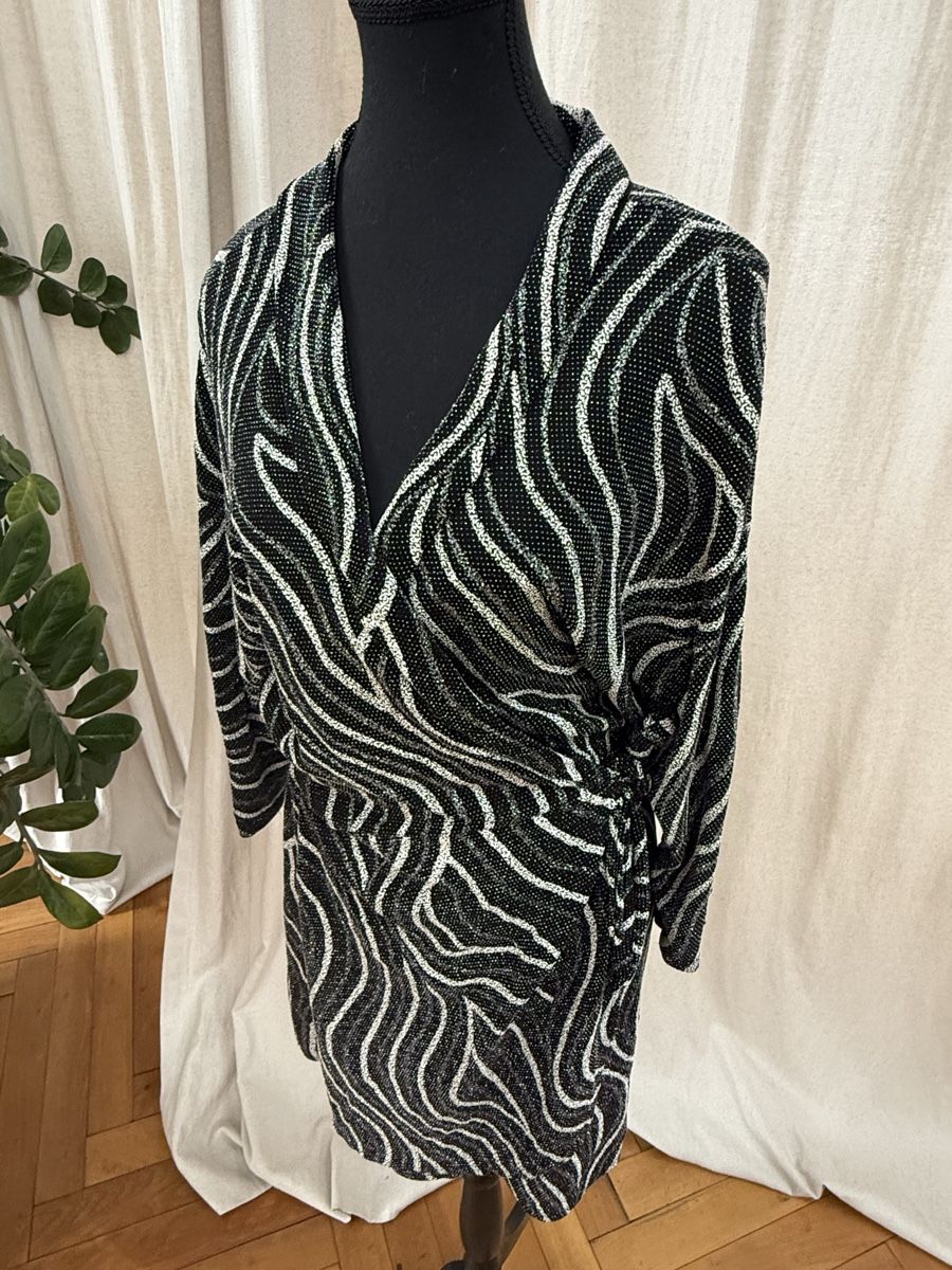 Zara Vestiti: Elegantes Wickelkleid mit Glitzer, Gr. M – Usato da Rüti ZH venduto da Evoire 2