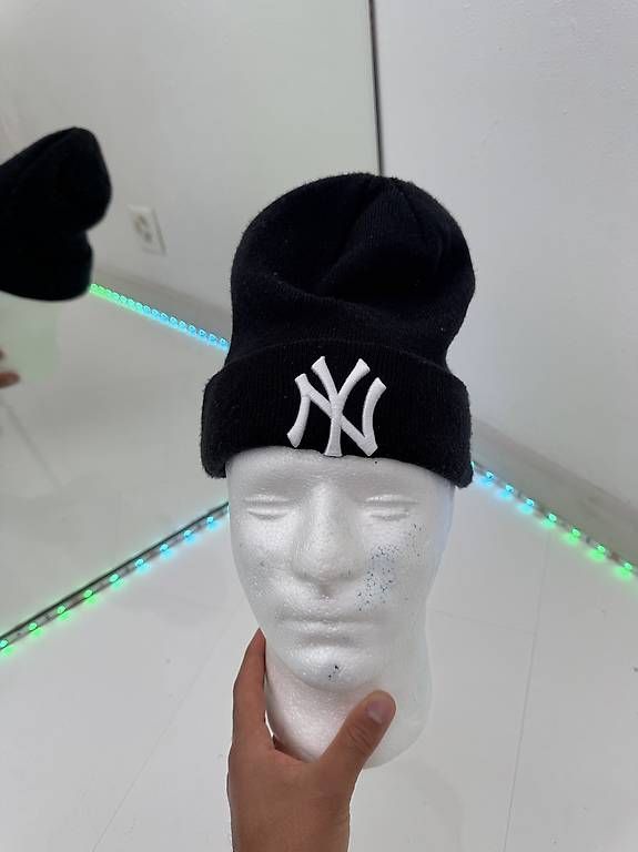 Chapeaux, bonnets & casquettes: NY WINTER CAP – D'occasion à Zürich par reg91 2