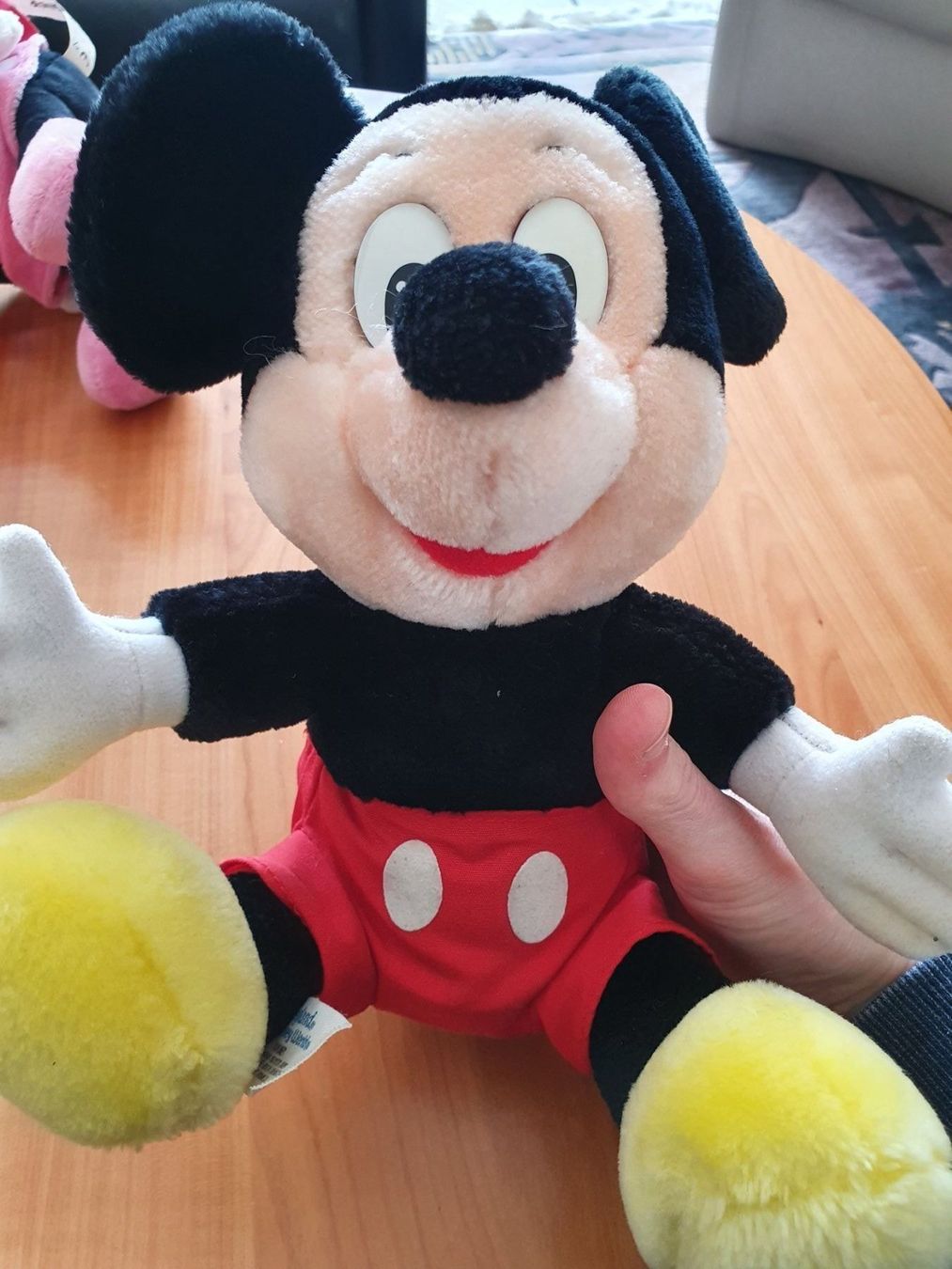 Disney Spielzeuge: Vintage Mickey Mouse Plüschtier Disney – Gebraucht aus Oberdorf BL von BaldenEagle