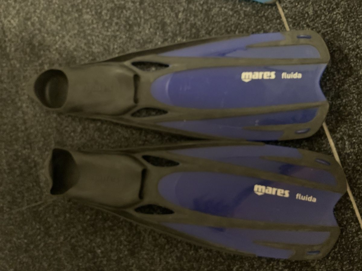Mares Flossen, Masken & Schnorchel: Mares Taucherflossen Gr. 31-33 – Gebraucht aus Remetschwil von Munti0