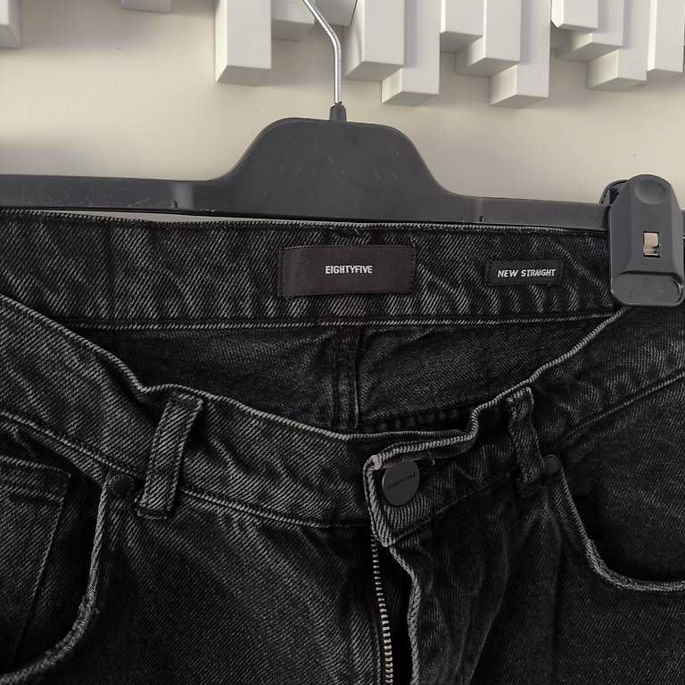 Jeans:  EIGHTYFIVE Jeans New Straight coupe Bootcut 32  – Usato da Vevey venduto da diogodasilva_ 1
