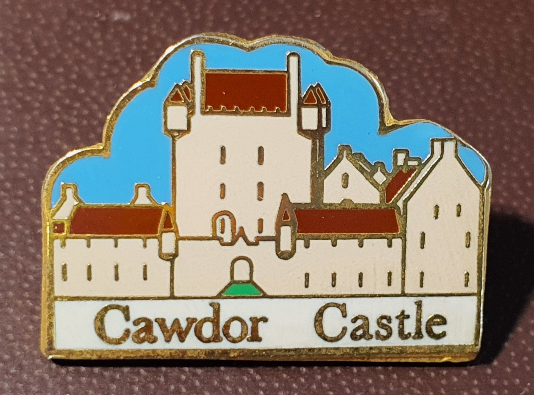 Placchette & Badge: S756 - Pin Schloss Cawdor Castle – Usato da Reinach BL venduto da Boston-Verkauf