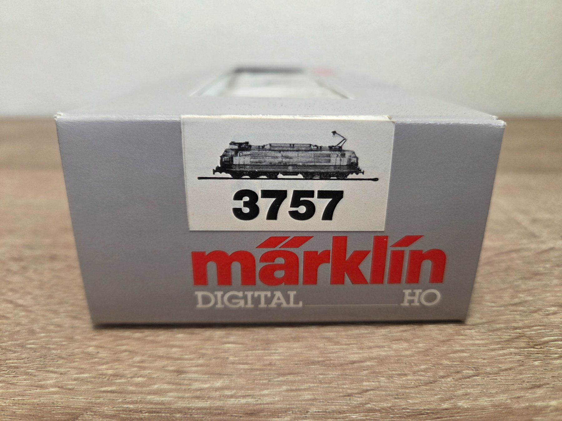 Märklin Modellini di ferrovie: Märklin 3757 E-Lok BR 103 DB Digital H0 – Usato da St-Aubin-Sauges venduto da Lo_Go 7