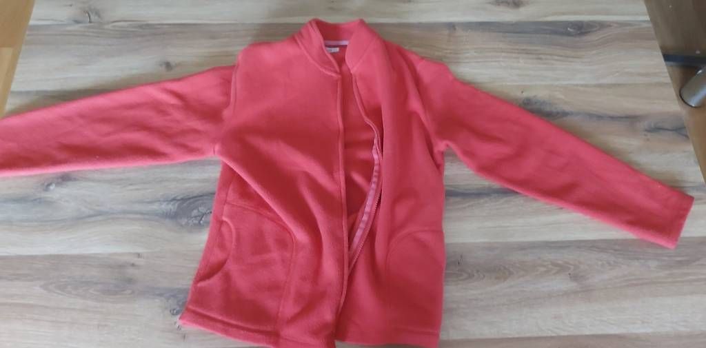 Lotti & Set di vestiti: Kinder Kleidung 9-11 – Usato da Pratteln venduto da nt.geschenkshop 1