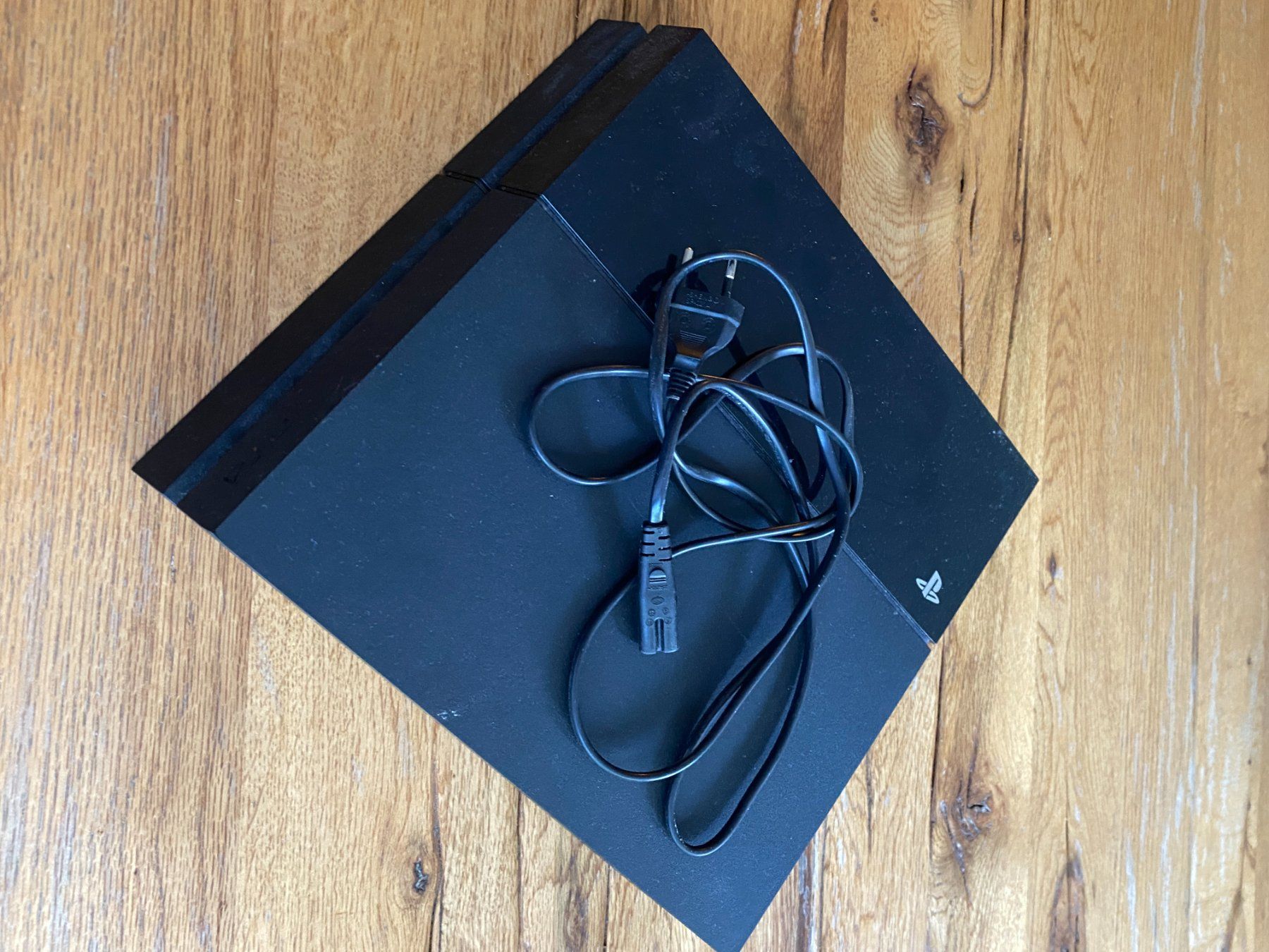 Sony Console: PS4 500GB N° CUH116A – Usato da Genthod venduto da Bid-one 3