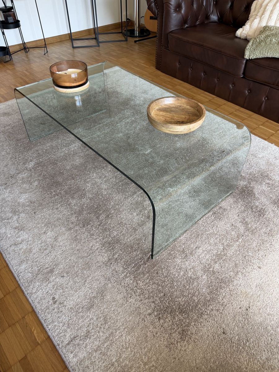 Tische: Couchtisch Glas Design  – Gebraucht aus Oberwil BL von Hariva 2