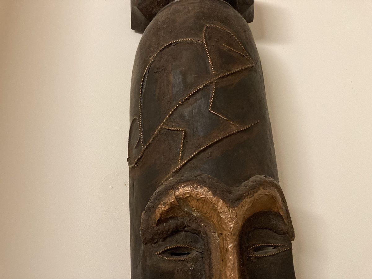 Internationale Kunst: Maske (Kamerun) m Kupfer Applikationen (Chameleon) 92 x 23 – Neu (gemäss Beschreibung) aus Bolligen von abara1 4