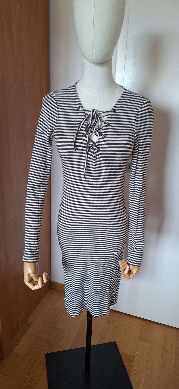 Kleider: robe pull, Forever21 – Neu (gemäss Beschreibung) aus Lussery-Villars von pousinete02