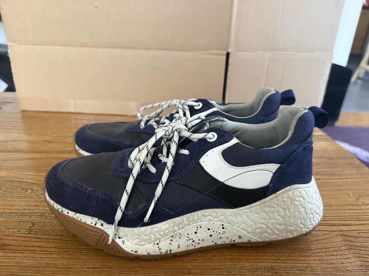 Esprit Damenschuhe: Esprit sneakers. Size 39 – Gebraucht aus Veyrier von EleMast 2