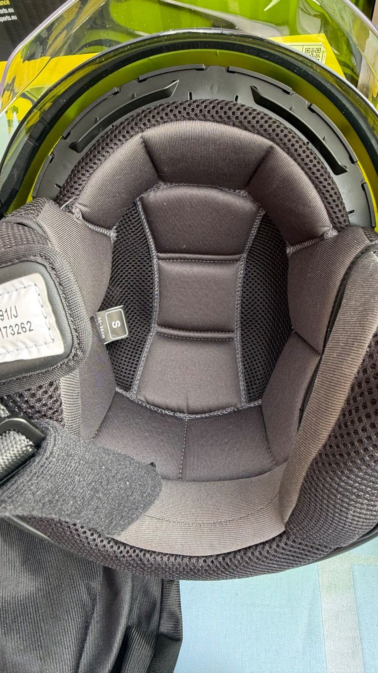 Caschi & visiere: Casque de moto – Usato da Delémont venduto da Viliriane 4