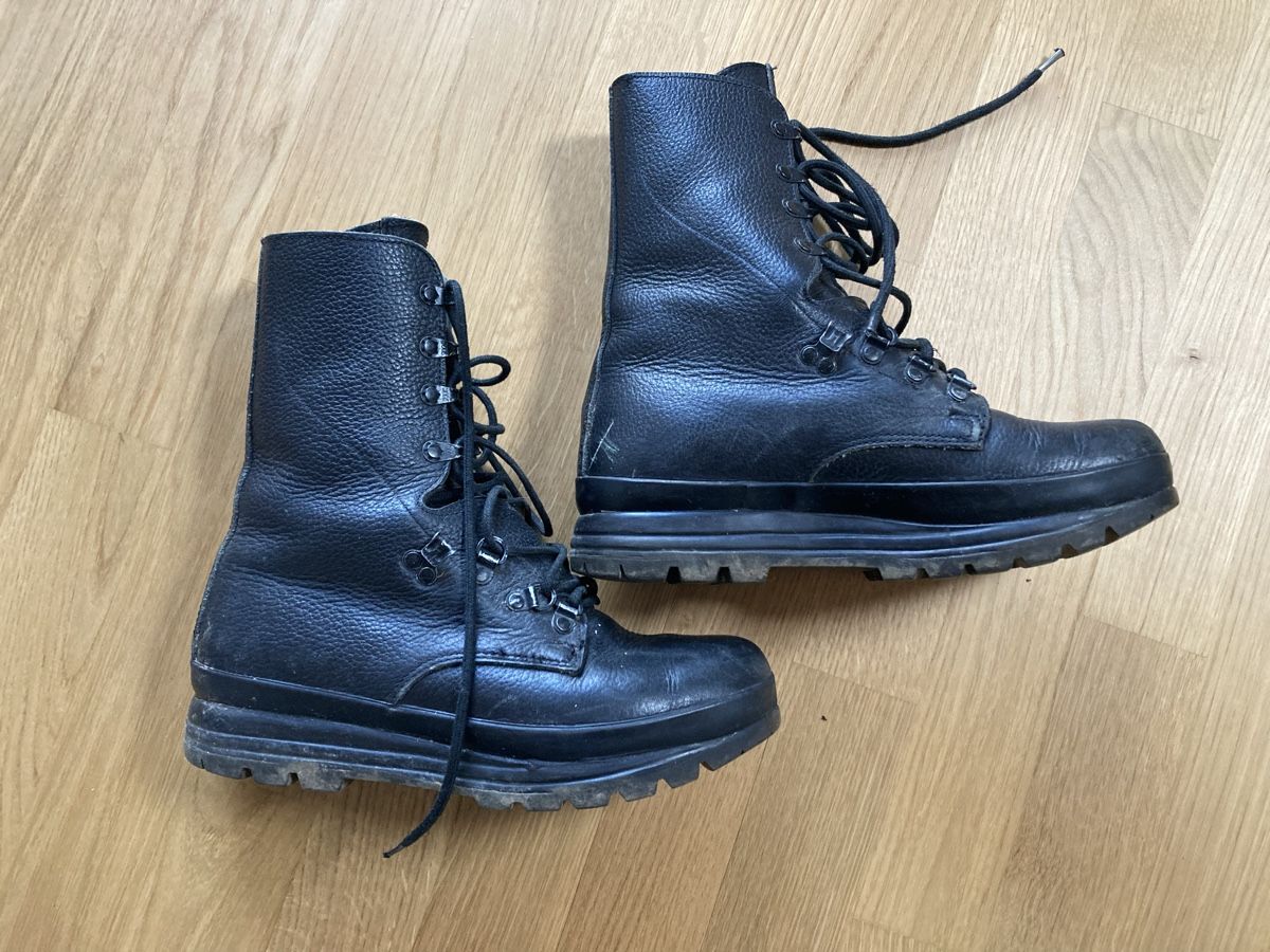 Scarpe da uomo: Militärstiefel – Usato da Burgdorf venduto da Nouralex 2