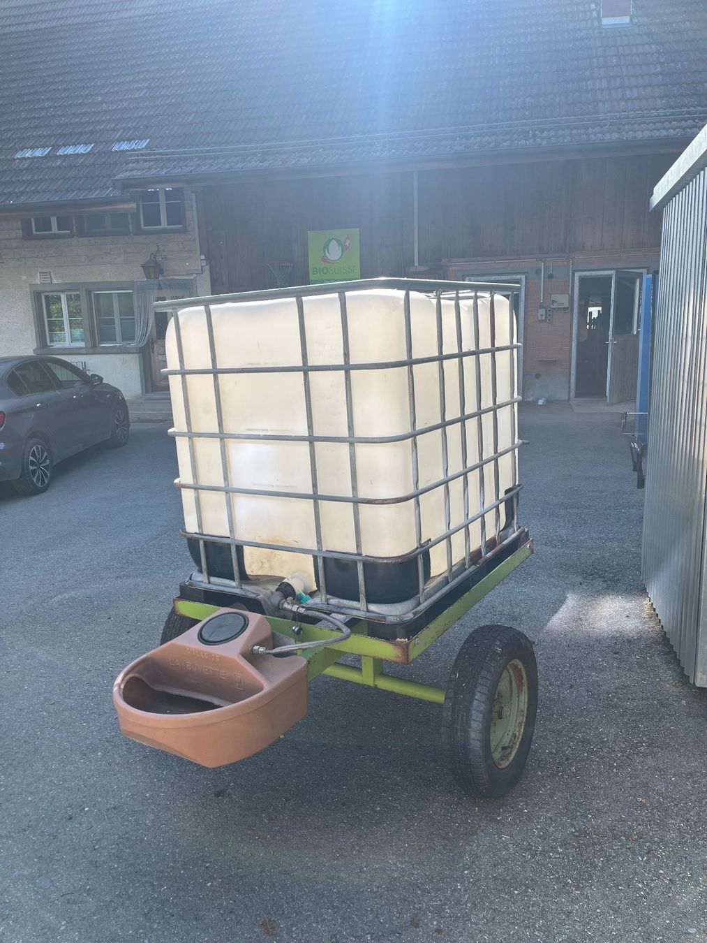 Abbeveratoi e trogoli: Tränkefass 1000l – Usato da Neuenegg venduto da Johanna011 3