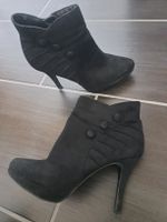 Schwarze Stiefeletten Gr. 39 mit Absatz