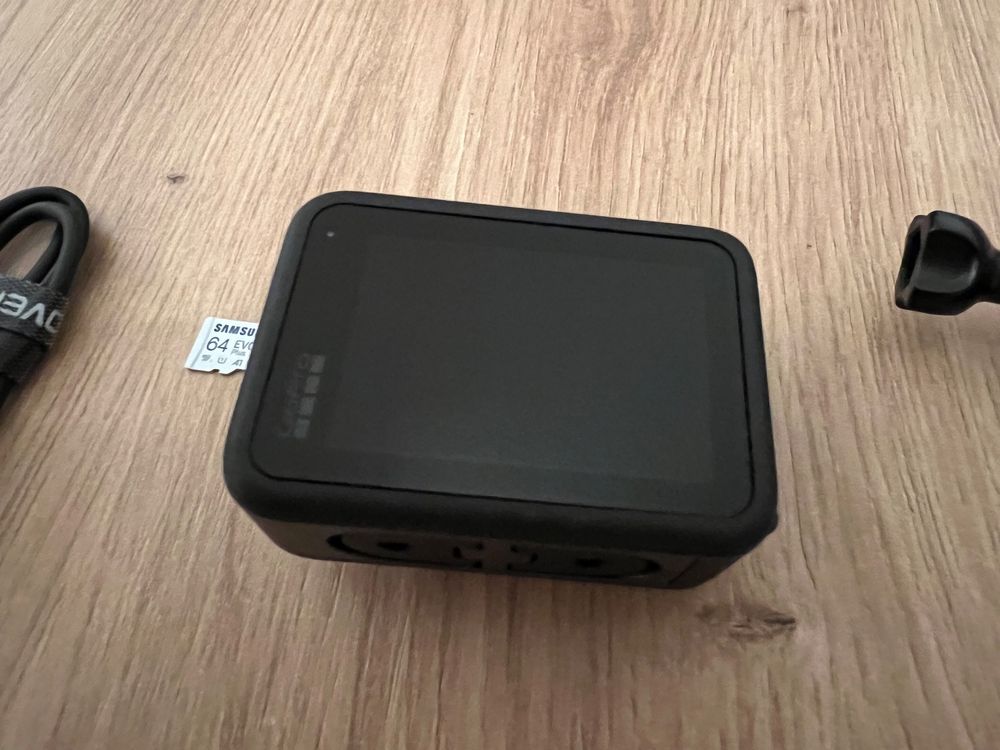 GoPro Hero 9 Black + 64GB microSD Card Kaufen auf Ricardo