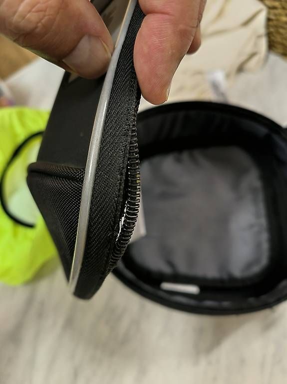 Zaini: Givi Tankrucksack mit Tanklock – Difettoso da Bassersdorf venduto da 1200 3