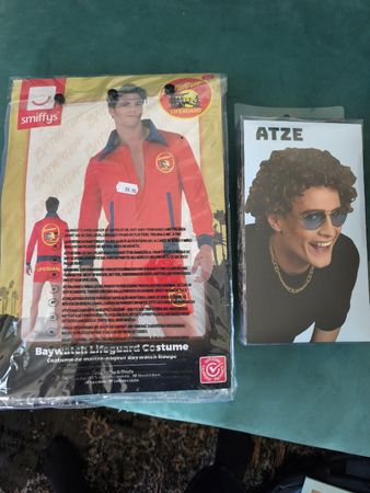 Kostüm Baywatch und Atze Perücke gebraucht in OVP