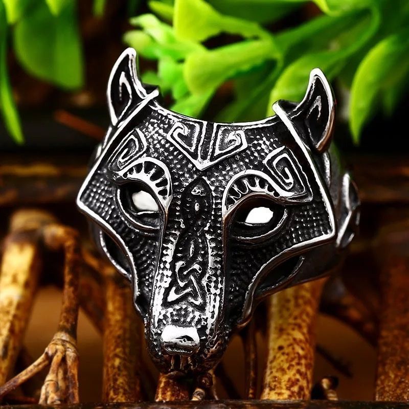 Ringe: Men ring wolf from stainless steel silver – Neu und originalverpackt aus Aarburg von StavFashion 1