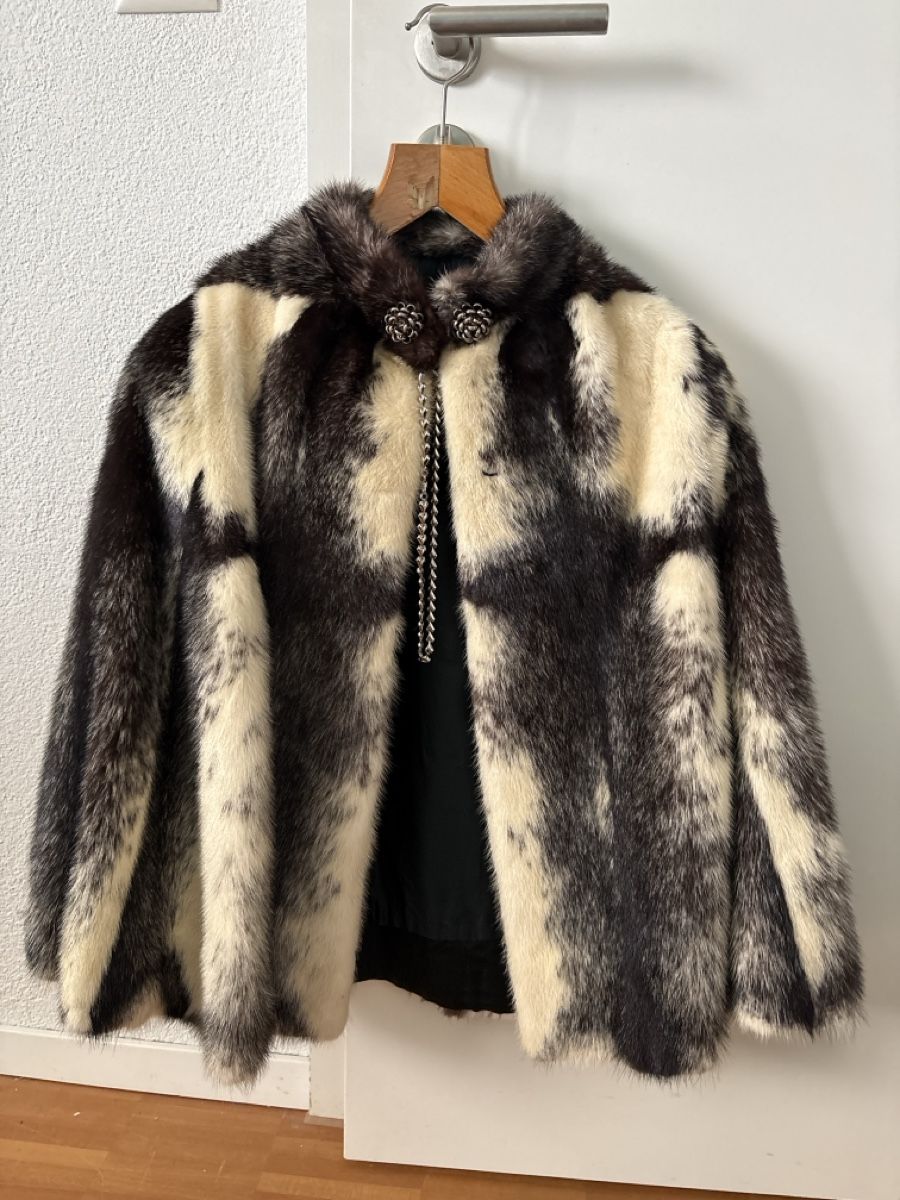 Altro in Moda donna: Cape en véritable fourrure taille S-M – Usato da Düdingen venduto da Yellow