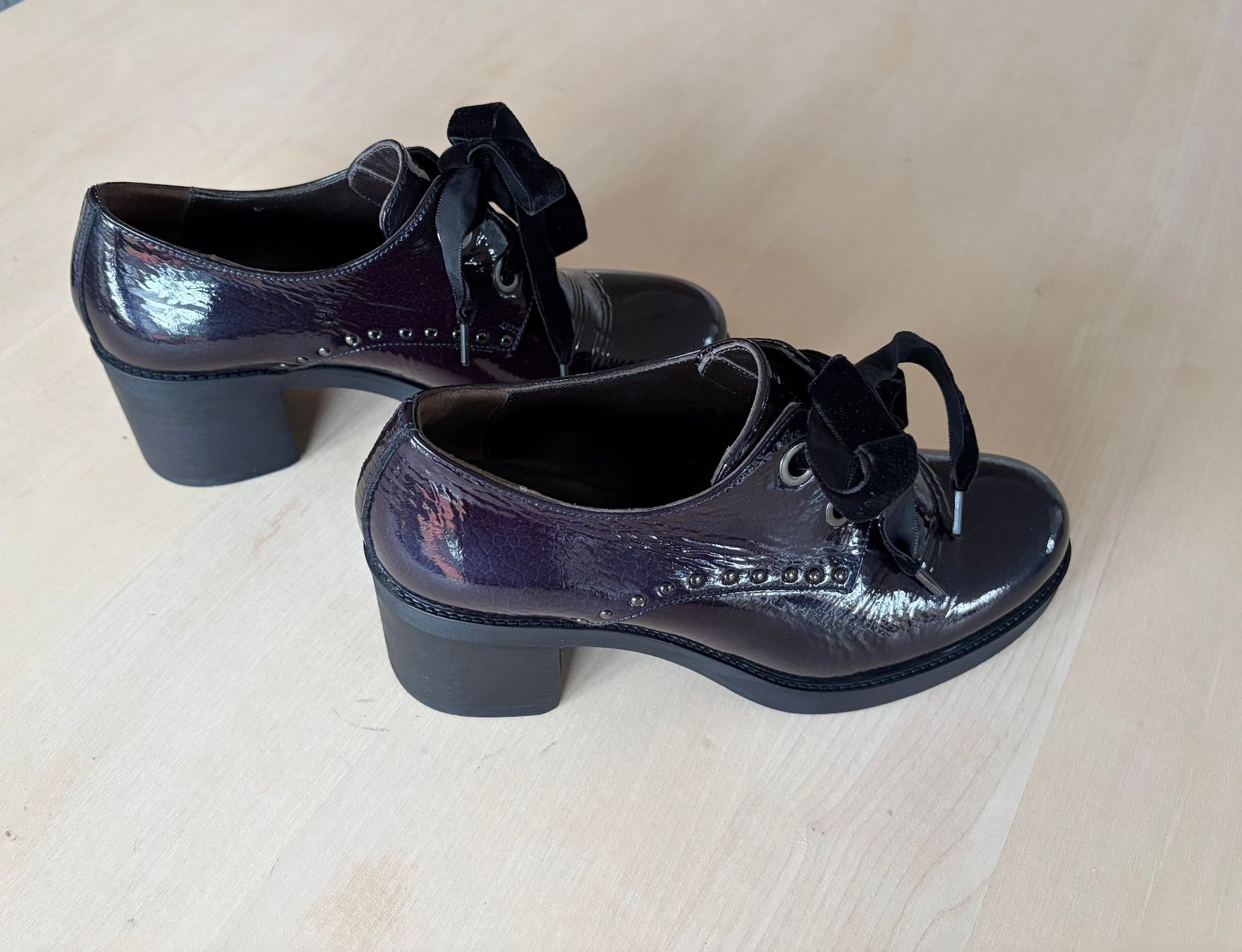 Scarpe da donna: Italienische Schuhe Grösse 39 – Usato da Winterthur venduto da anello13 9