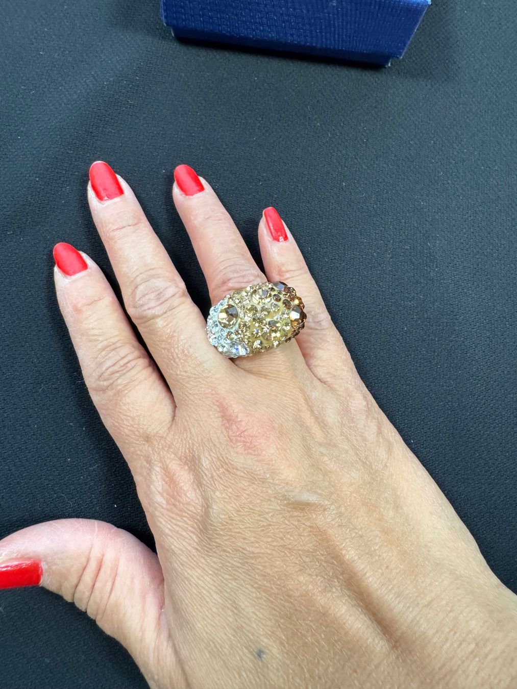 Swarovski Anelli: Sparkling Swarovski Ring - Fall Colors - Size 52 – Usato da Hurden venduto da rac_wyf8 8