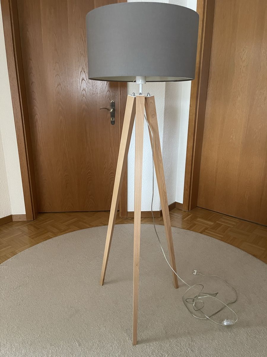 Lampen: Stehlampe – Gebraucht aus Gelterkinden von yal_fn66
