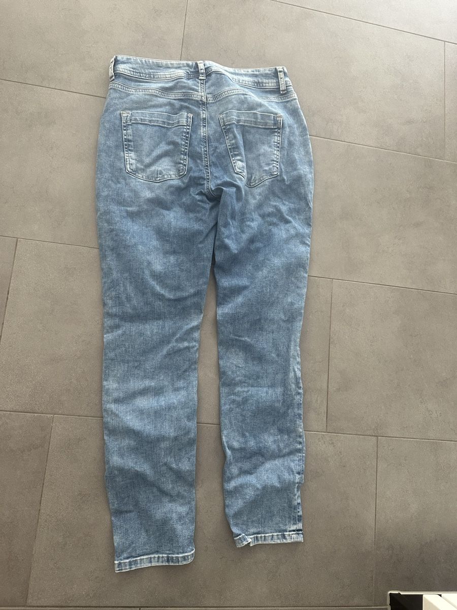Jeans: Jeans – D'occasion à Igis par fra_2dbr 1