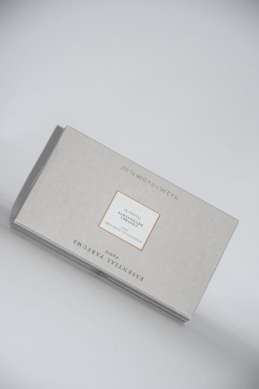 Profumi & Eau de Toilette: Discovery Set 11x2 ml – Essential Parfums – Usato da Lufingen venduto da tancredis