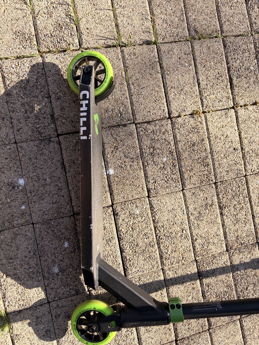Kickboard: Chili Base Kickboard / Scooter / Trottinette – Usato da Widen venduto da Dave18. 2