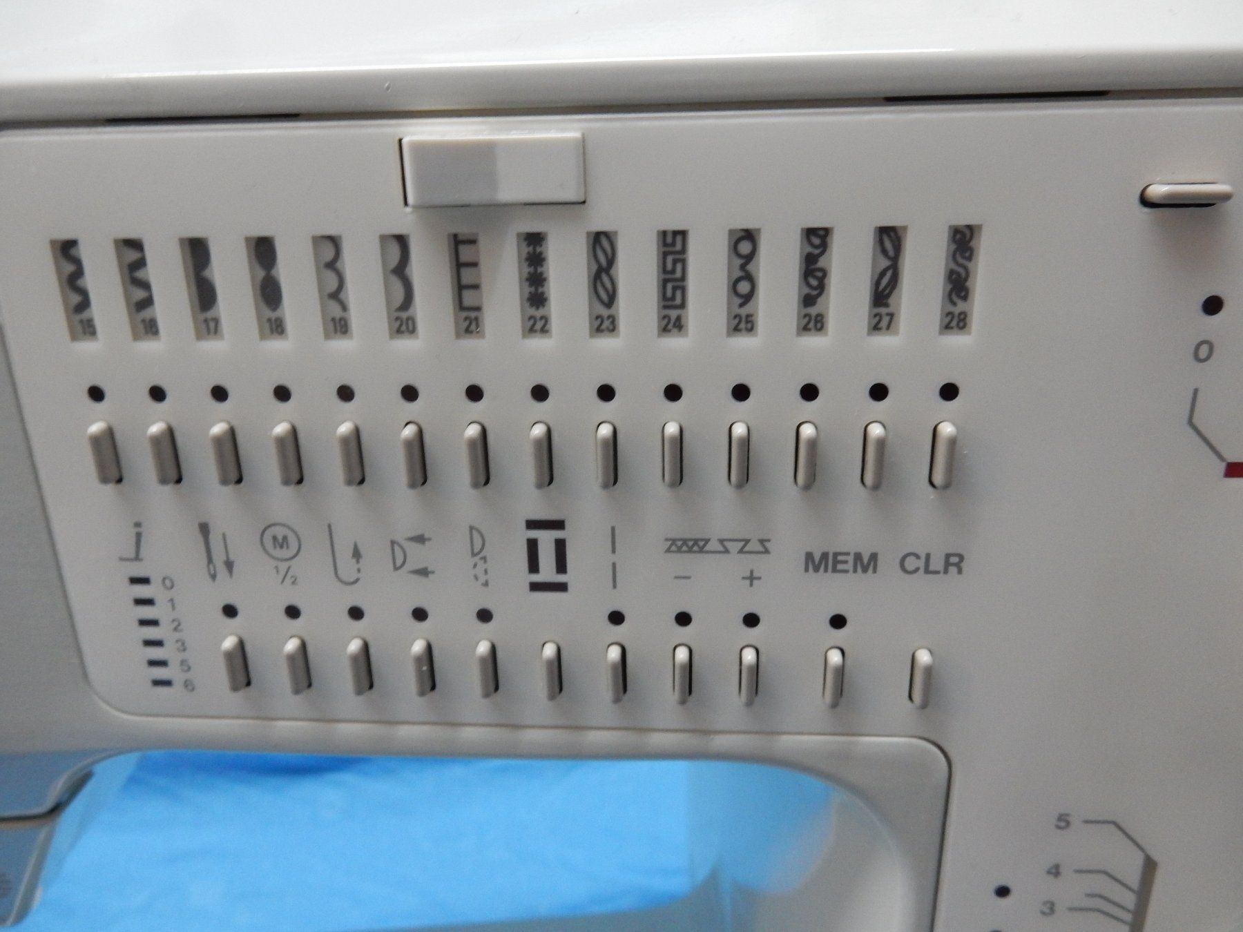Bernina Macchine da cucire: Bernina 1090 computer Jubiläumsmodell defekt ab  Fr. 10.00 – Difettoso da Watt venduto da Mariposa49 5