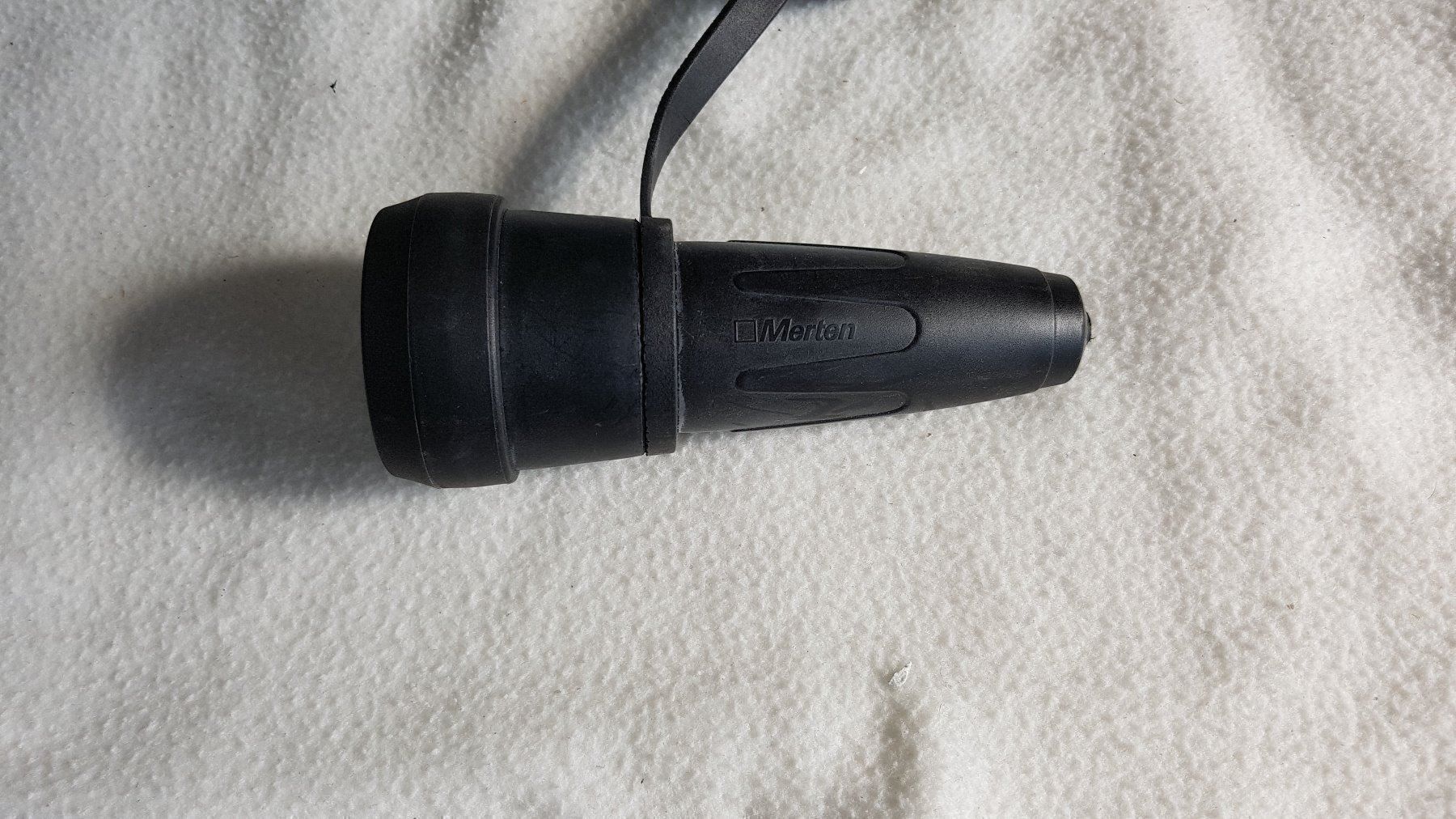 Stecker: Schuko Steckdosen – Gebraucht aus Sargans von Bomp